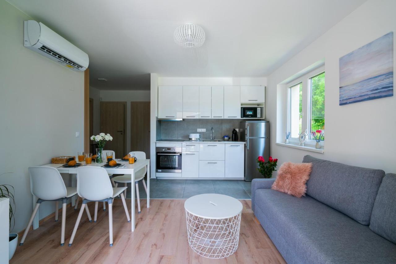 Captain'S Home Kenese Apartman Balatonkenese Exterior photo